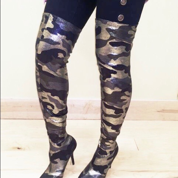 Camo - Picture 2 of 3